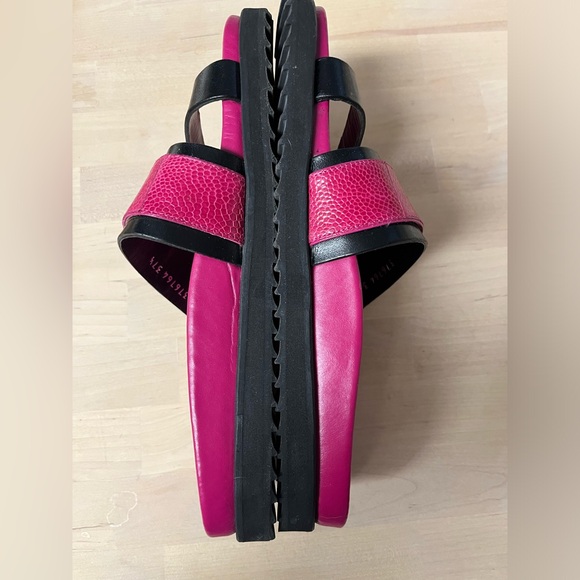 Alexander McQueen Pink and Black Women's Sandals
NWOT - Picture 6 of 6